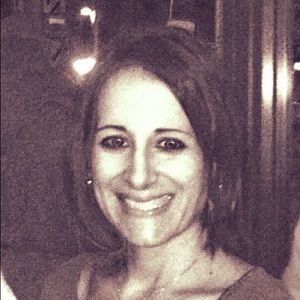 Meet your Posher, Dina